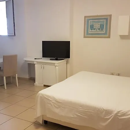 San Giacomo 32 4* Неаполь