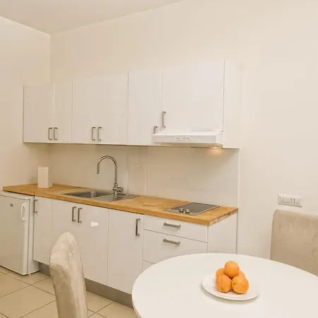 San Giacomo 32 Неаполь